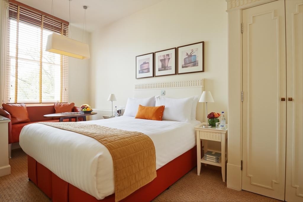 Kensington House Hotel Londra Oda fotoğraf